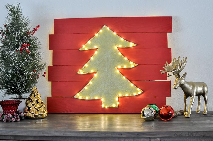 DIY Christmas wall decor with lit LED lights!