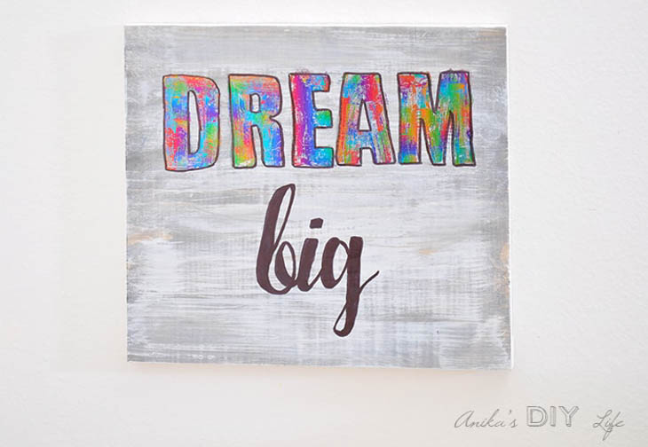 Dream big wall art made with deco foil