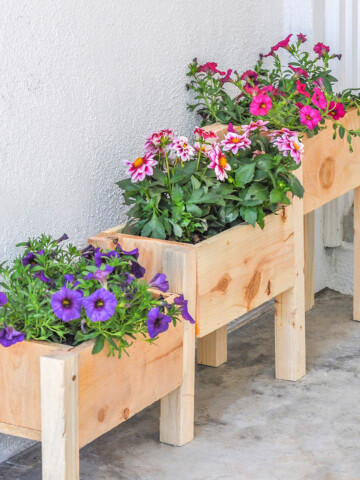 DIY Tiered planter on front porch