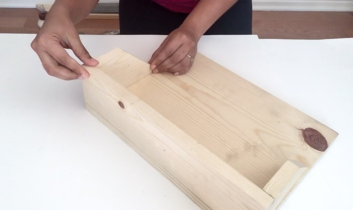 Easy beginners woodworking project using crap wood - Easy DIY wall mail organizer
