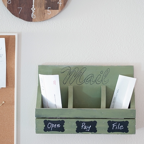 This easy DIY wall mail organizer is the perfect beginner woodworking project. Make it with simple hand tools. No power tools needed. Step by step instructions and printable plans along with video tutorial.
