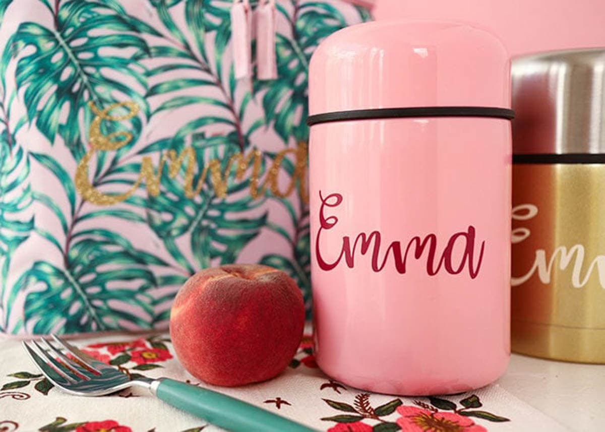 Lunch bag and personalized thermos personalized gift ideas with Cricut