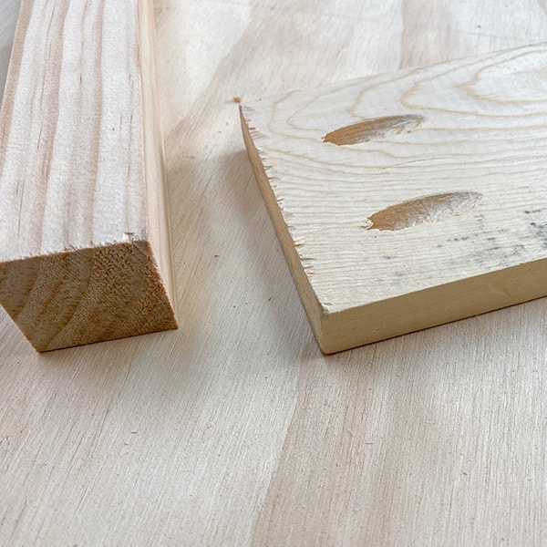 Follow these simple pocket hole tips and tricks to build furniture like a pro. Pocket hole joinery is extremely beginner-friendly and with these simple steps, you can build awesome furniture in no time!